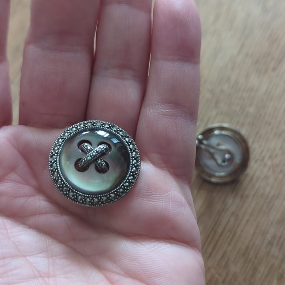 Vintage Judith Jack earrings - Picture 5 of 7